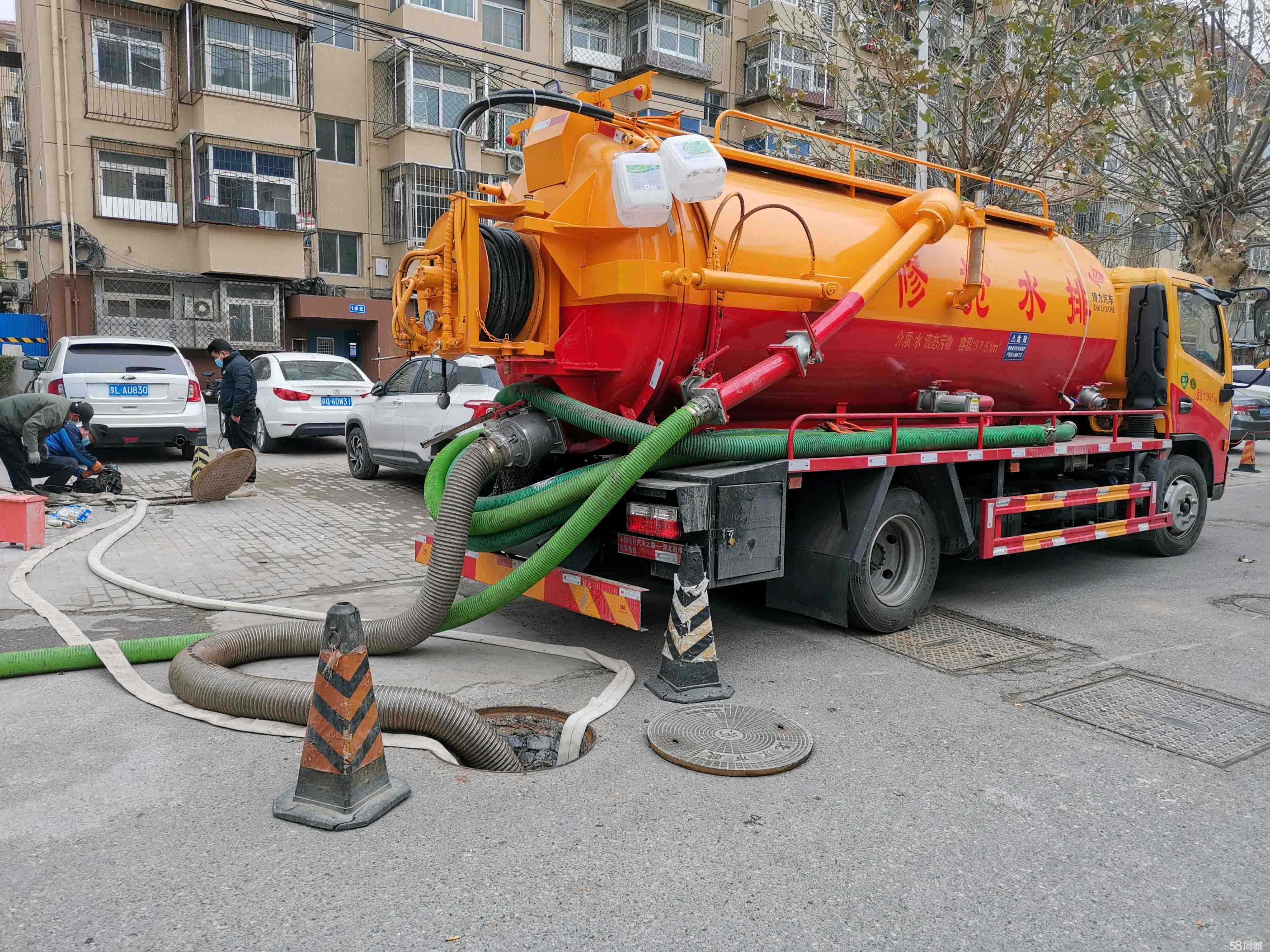 畜禽良种场抽粪吸污