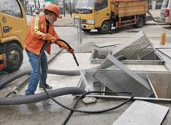 畜禽良种场隔油池清理